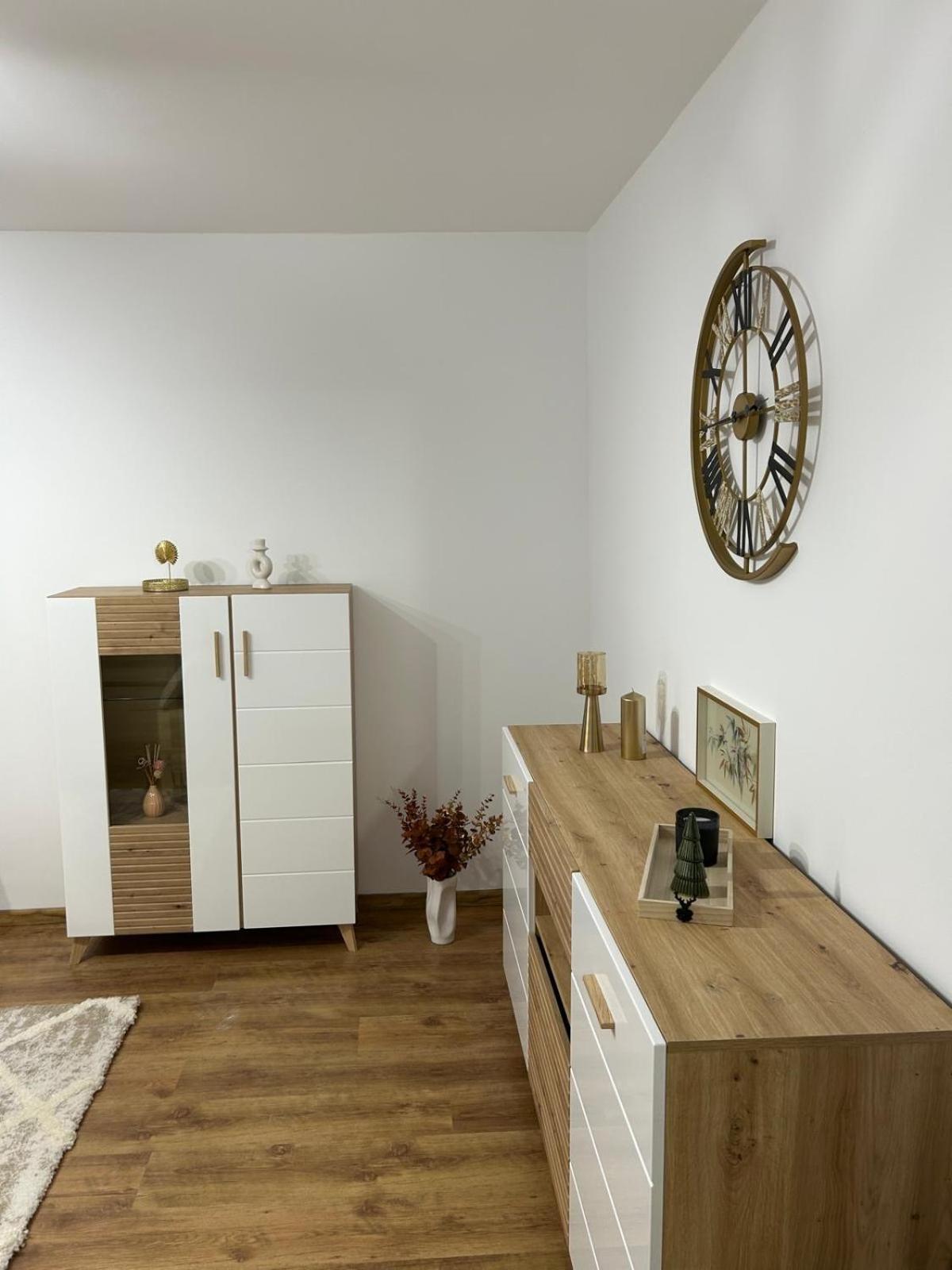 Jasminique Suite Craiova Exterior foto